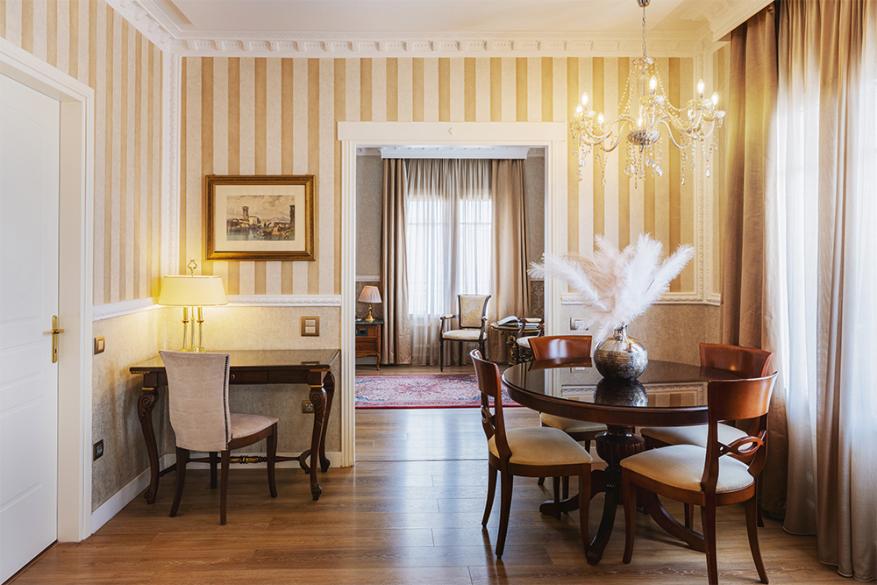 Sea View Presidential Suite