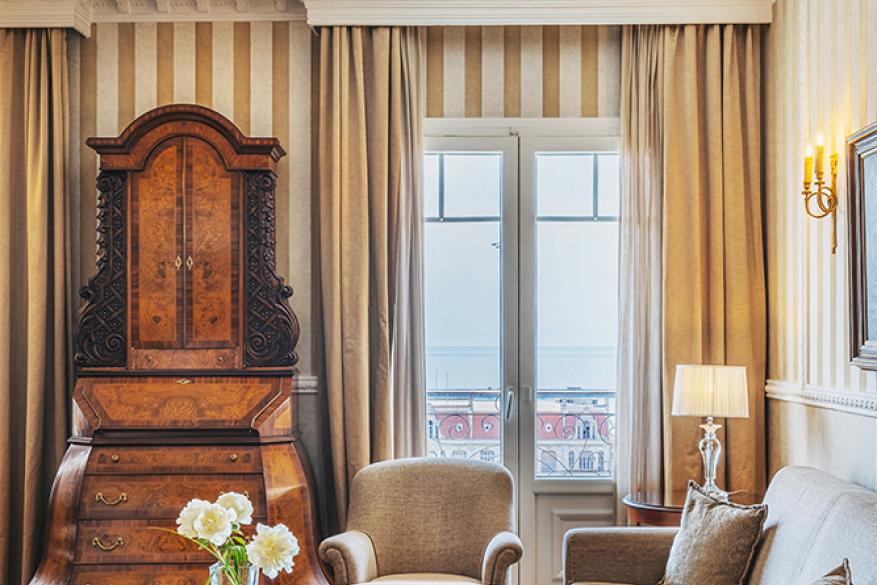 Sea View Presidential Suite