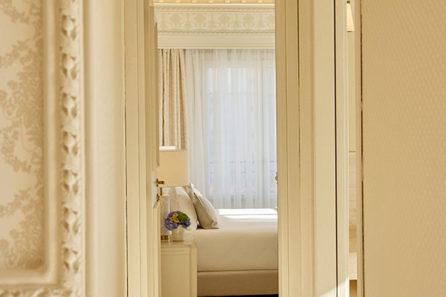 Γωνιακή Σουίτα με Θέα στη Θάλασσα / Corner Σουίτα με Θέα στο Παλιό Λιμάνι Γωνιακή Σουίτα με Θέα στη Θάλασσα / Corner Σουίτα με Θέα στο Παλιό Λιμάνι