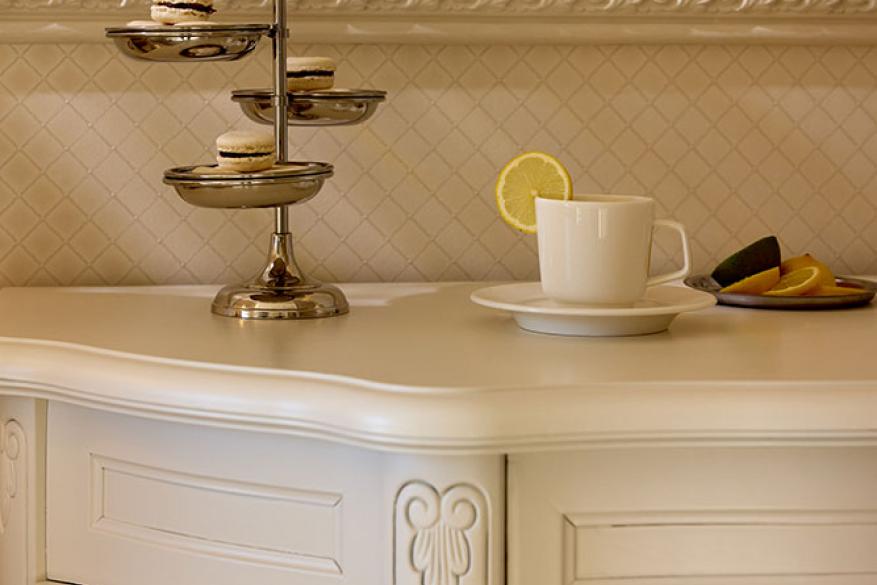 Γωνιακή Σουίτα με Θέα στη Θάλασσα / Corner Σουίτα με Θέα στο Παλιό Λιμάνι Γωνιακή Σουίτα με Θέα στη Θάλασσα / Corner Σουίτα με Θέα στο Παλιό Λιμάνι